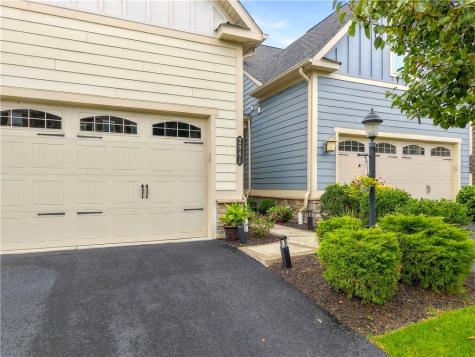 2041 Connecticut Lane Franklin Park PA 15143