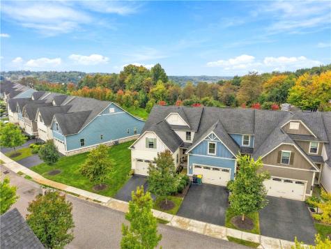 2041 Connecticut Lane Franklin Park PA 15143