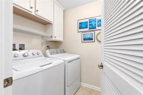 2041 Connecticut Lane Franklin Park PA 15143