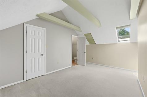 2736 Meadowcrest Court Franklin Park PA 15090
