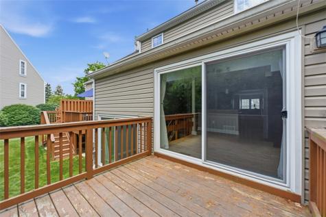 2736 Meadowcrest Court Franklin Park PA 15090