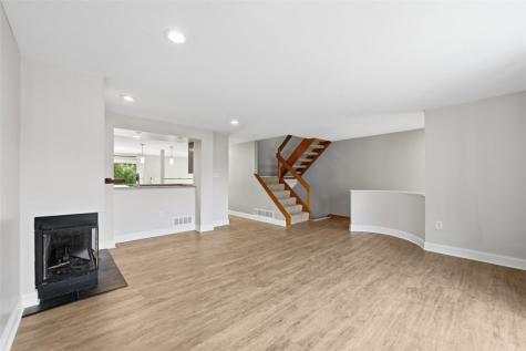 2736 Meadowcrest Court Franklin Park PA 15090