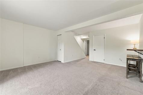 187 Woodhaven Drive Seven Fields Boro PA 16046