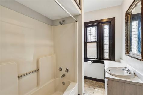 622 Whitney Avenue Regent Square PA 15221