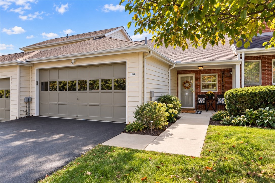104 Boxwood Court Peters Township PA 15317