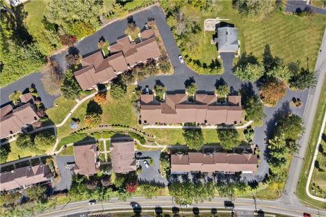 104 Boxwood Court Peters Township PA 15317
