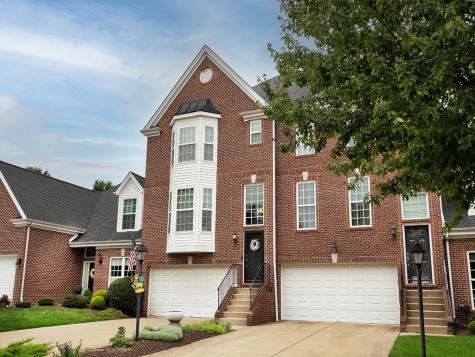 575 E Vanderbilt Adams Township PA 16046