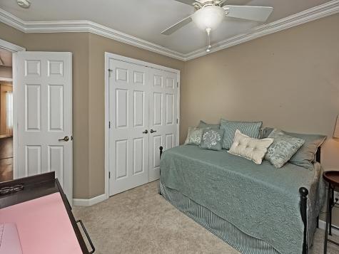 575 E Vanderbilt Adams Township PA 16046