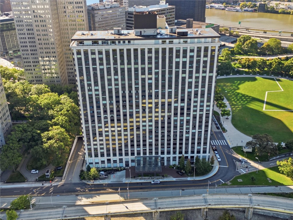 320 Fort Duquesne Boulevard Downtown Pgh PA 15222