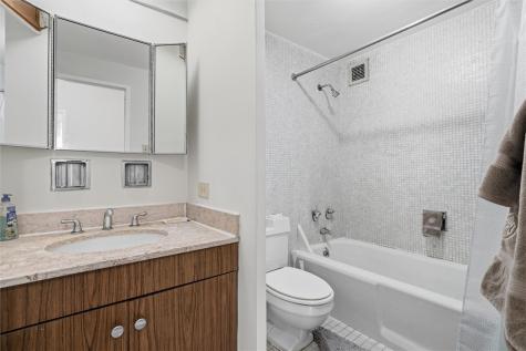 320 Fort Duquesne Boulevard Downtown Pgh PA 15222