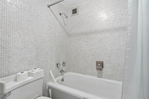 320 Fort Duquesne Boulevard Downtown Pgh PA 15222
