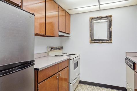 320 Fort Duquesne Boulevard Downtown Pgh PA 15222