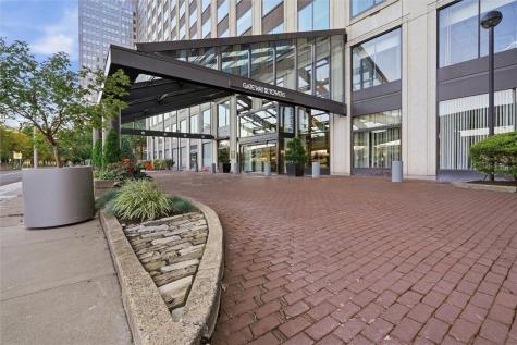 320 Fort Duquesne Boulevard Downtown Pgh PA 15222