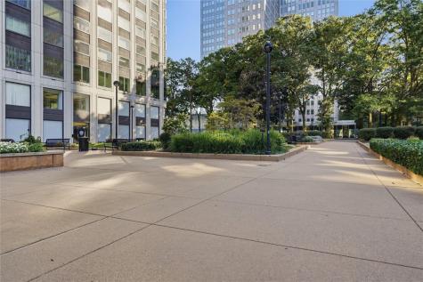 320 Fort Duquesne Boulevard Downtown Pgh PA 15222