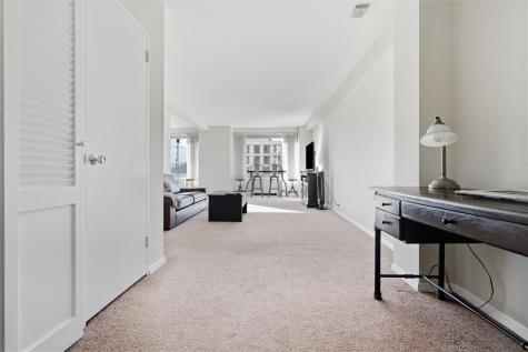 320 Fort Duquesne Boulevard Downtown Pgh PA 15222