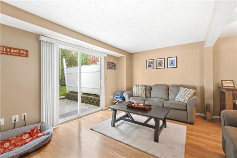 939 Lynwood Court Cranberry Township PA 16066