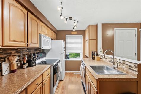 939 Lynwood Court Cranberry Township PA 16066