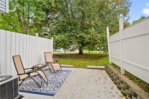 939 Lynwood Court Cranberry Township PA 16066