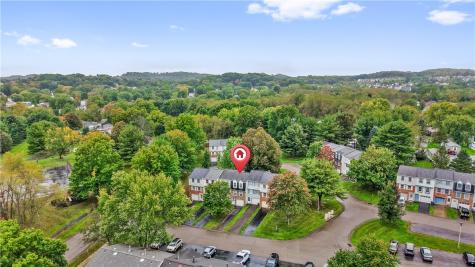 939 Lynwood Court Cranberry Township PA 16066