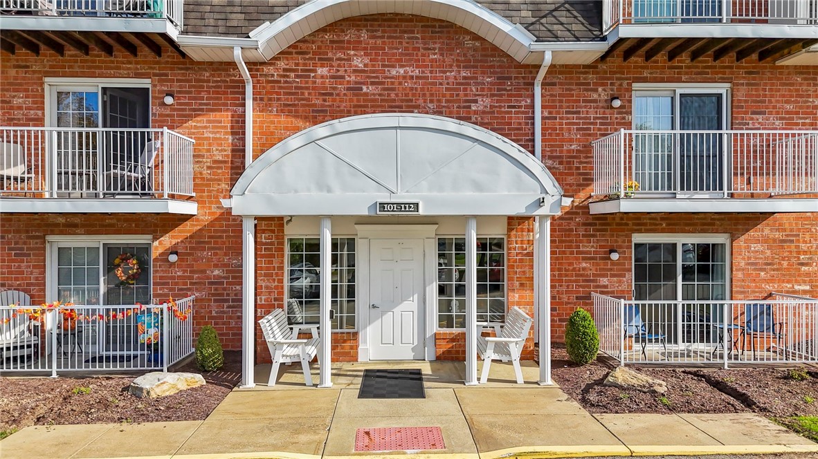 108 Clubhouse Drive South Strabane PA 15301