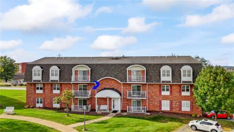 108 Clubhouse Drive South Strabane PA 15301