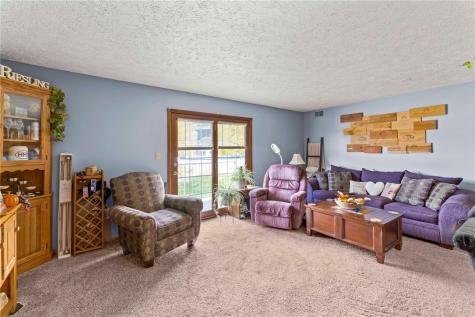 108 Clubhouse Drive South Strabane PA 15301