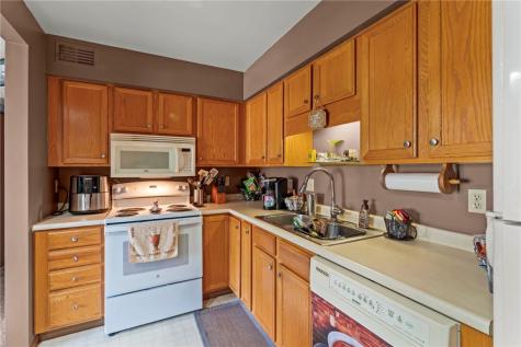 108 Clubhouse Drive South Strabane PA 15301