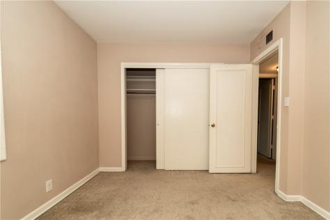 646 Robinwood Drive Scott Township PA 15216