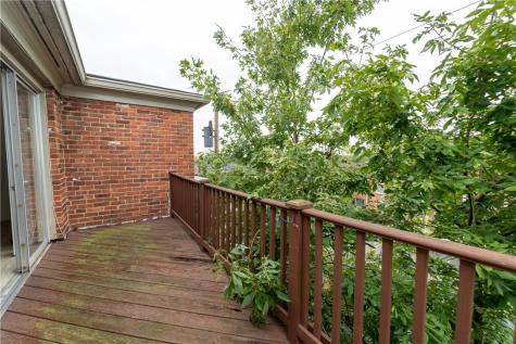 646 Robinwood Drive Scott Township PA 15216