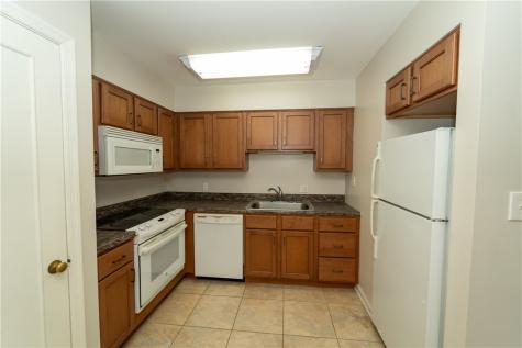 646 Robinwood Drive Scott Township PA 15216