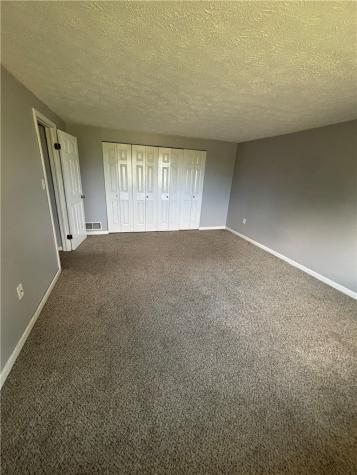 27512 Evergreen Run Imperial PA 15126