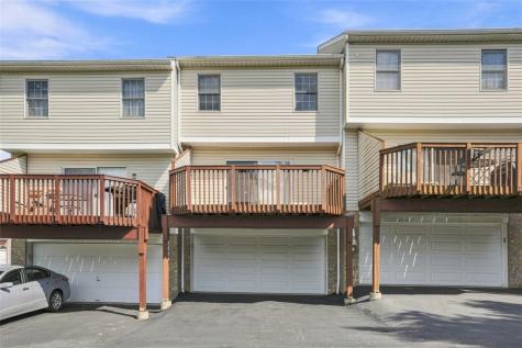 3033 Estate Drive North Fayette PA 15071