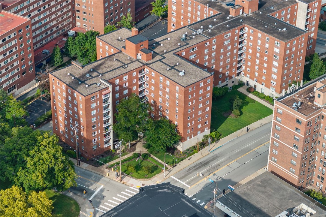 4601 Fifth Oakland PA 15213