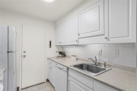 4601 Fifth Oakland PA 15213