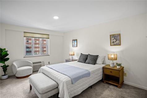 4601 Fifth Oakland PA 15213