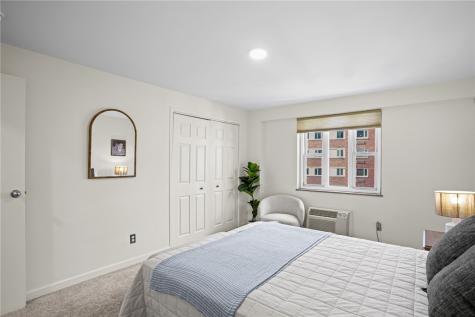 4601 Fifth Oakland PA 15213