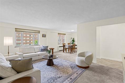 4601 Fifth Oakland PA 15213
