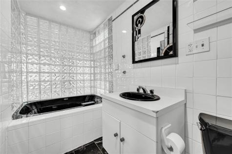 112 Washington Place Downtown Pgh PA 15219
