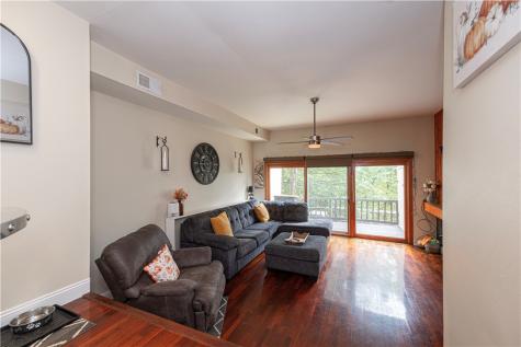 746 Carriage Circle Pennsbury PA 15205
