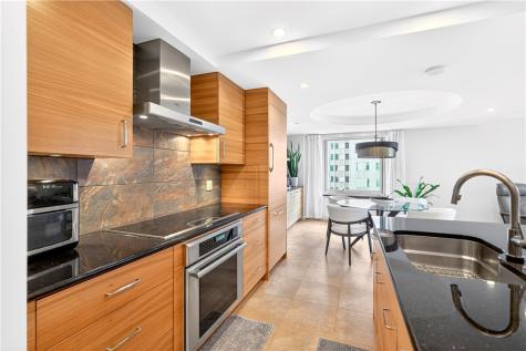 320 Fort Duquesne Boulevard Downtown Pgh PA 15222