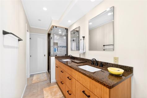 320 Fort Duquesne Boulevard Downtown Pgh PA 15222