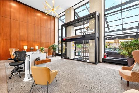 320 Fort Duquesne Boulevard Downtown Pgh PA 15222