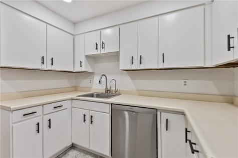 307 S Dithridge Oakland PA 15213