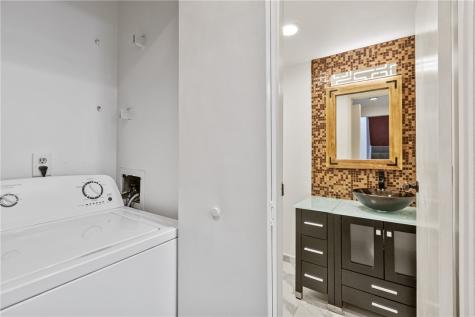 307 S Dithridge Oakland PA 15213