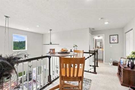167 Viareggio Way Finleyville PA 15332