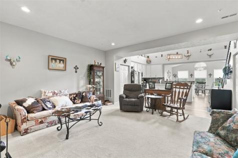 167 Viareggio Way Finleyville PA 15332