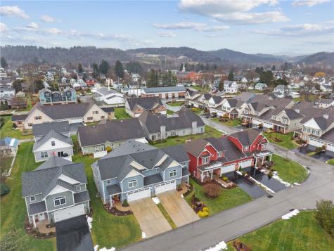 336 Village Court Ligonier Boro PA 15658