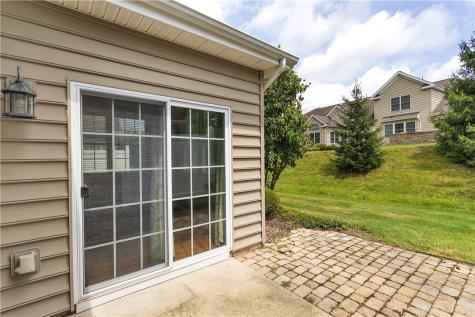 254 Patriot Lane Economy PA 15042