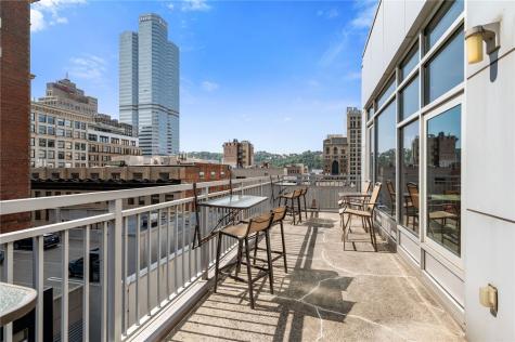 301 5th Avenue Downtown Pgh PA 15222