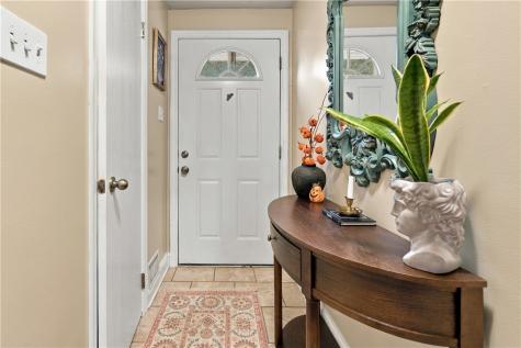 817 Elm Court Oakdale PA 15071